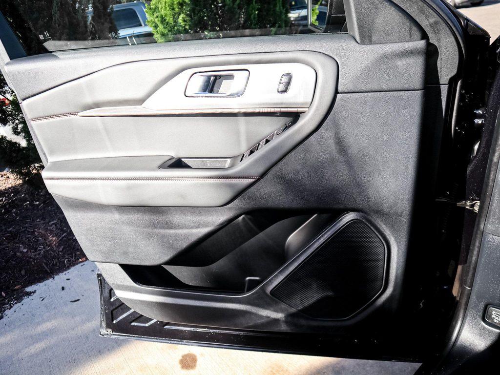 used 2025 Ford Explorer car, priced at $38,213