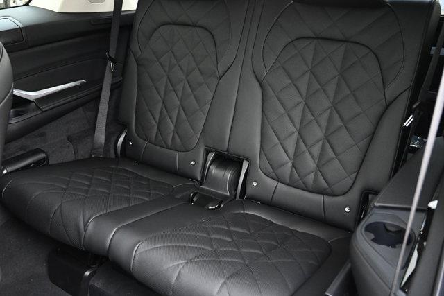 new 2026 BMW X7 car, priced at $91,975