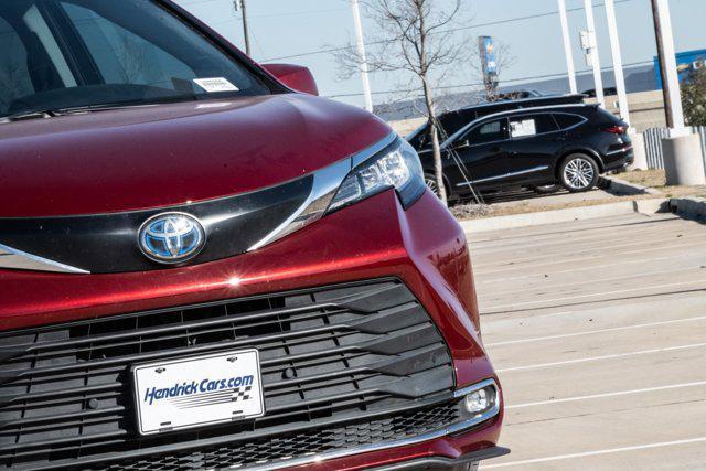 used 2023 Toyota Sienna car, priced at $42,988