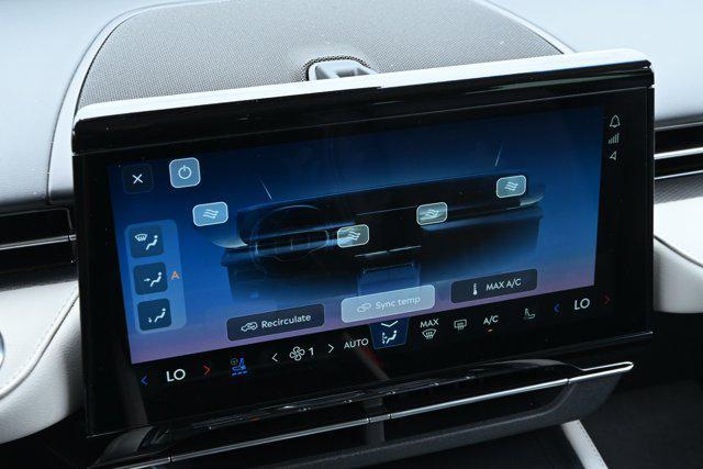 used 2024 Lincoln Nautilus car, priced at $42,988