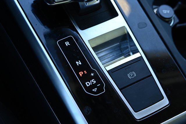 used 2020 Audi Q7 car, priced at $25,588