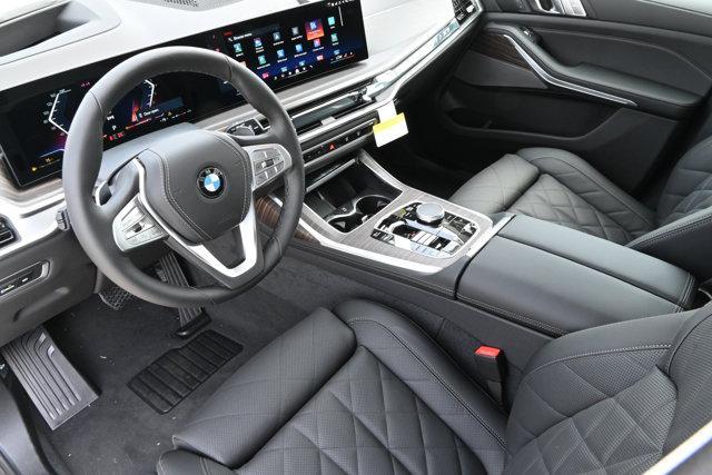 new 2026 BMW X7 car, priced at $97,290
