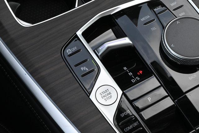 new 2026 BMW X7 car, priced at $97,290