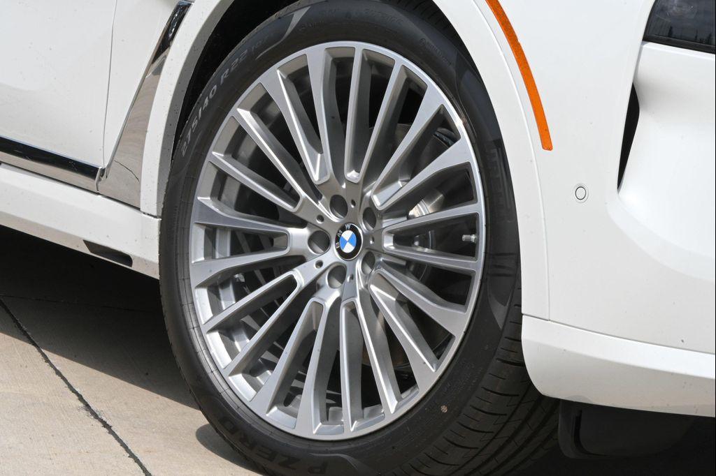 new 2026 BMW X7 car, priced at $98,512