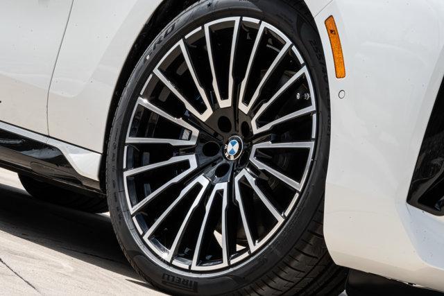 new 2026 BMW 760 car, priced at $132,340