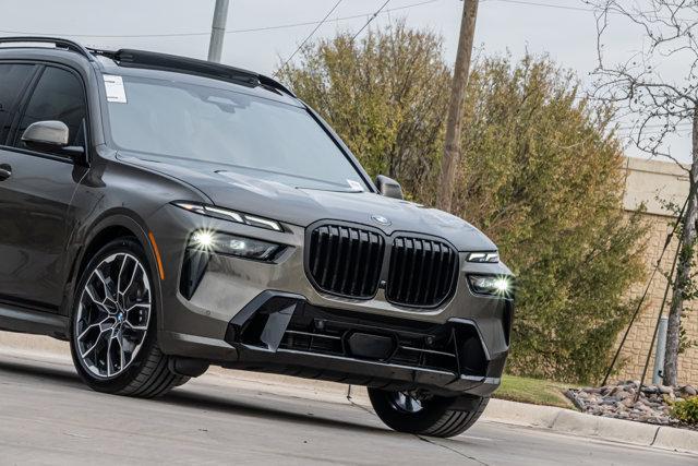 new 2026 BMW X7 car, priced at $102,225