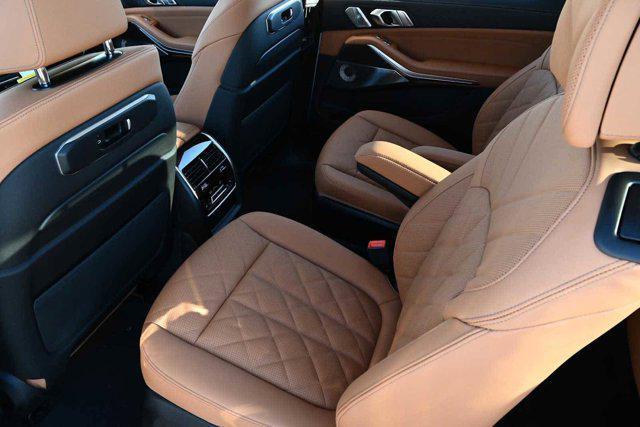 new 2026 BMW X7 car, priced at $101,455
