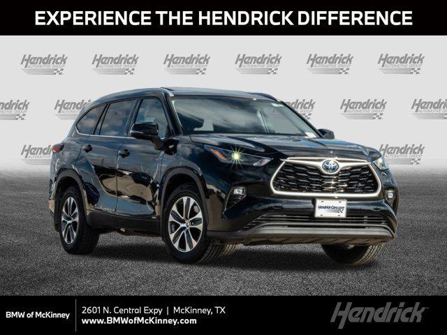 used 2022 Toyota Highlander Hybrid car, priced at $41,988