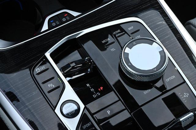 new 2026 BMW X7 car, priced at $102,305