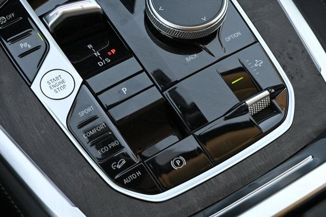new 2026 BMW X7 car, priced at $93,860
