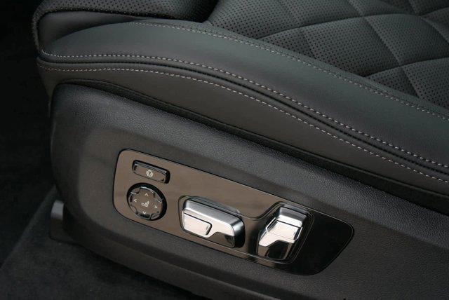 used 2025 BMW X7 car, priced at $91,525