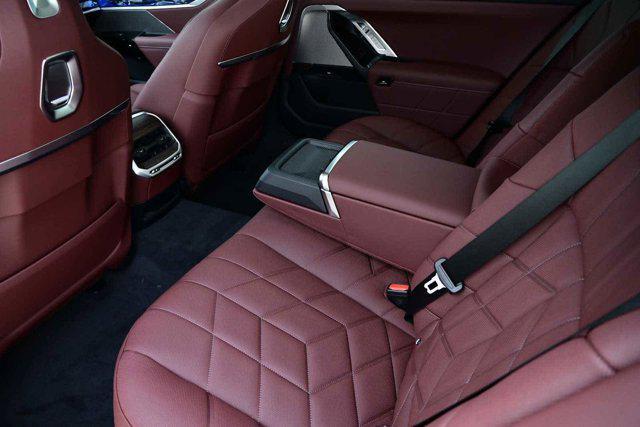 new 2025 BMW 760 car, priced at $129,225