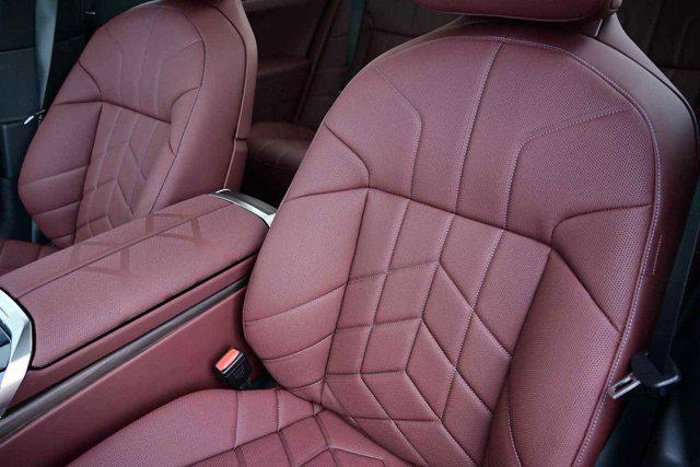 new 2025 BMW 760 car, priced at $129,225