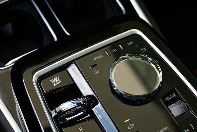 new 2025 BMW 760 car, priced at $129,225