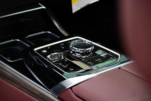 new 2025 BMW 760 car, priced at $129,225