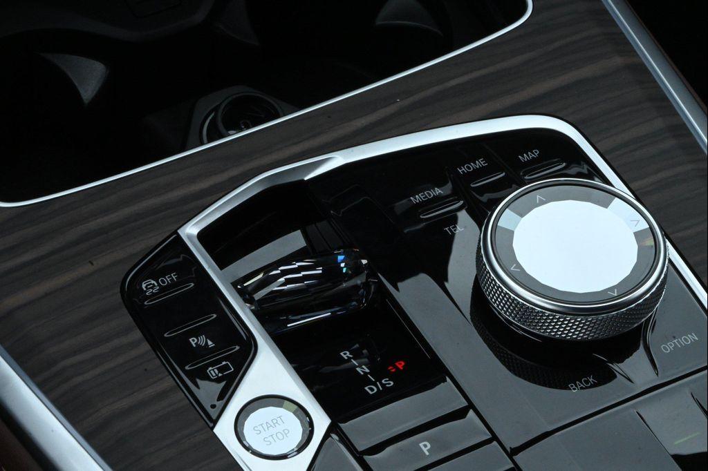 new 2026 BMW X5 PHEV car, priced at $88,522