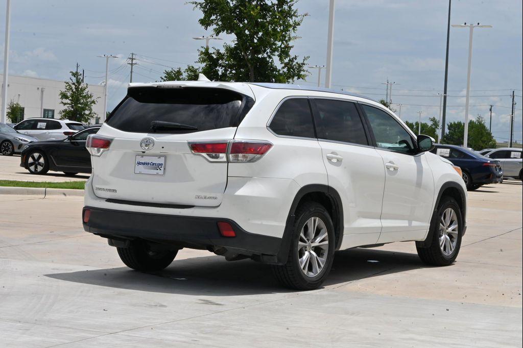 used 2014 Toyota Highlander car, priced at $19,213
