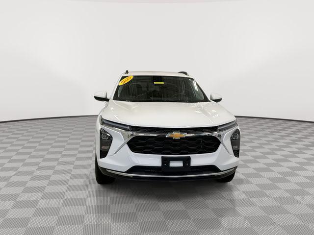 used 2025 Chevrolet Trax car, priced at $22,997