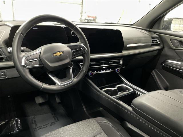used 2025 Chevrolet Traverse car, priced at $33,239