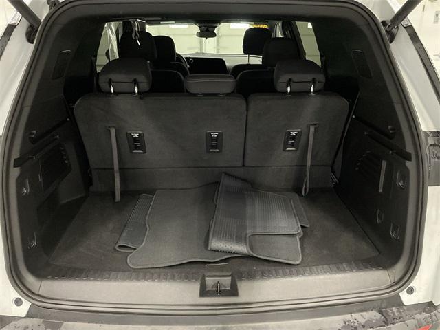 used 2025 Chevrolet Traverse car, priced at $33,239
