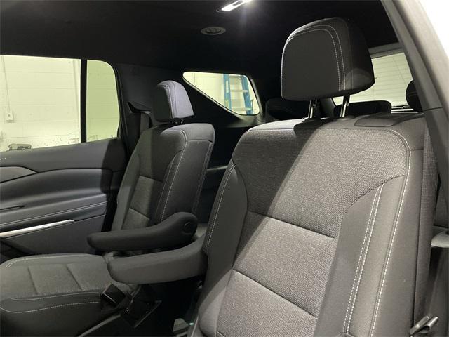 used 2025 Chevrolet Traverse car, priced at $33,239
