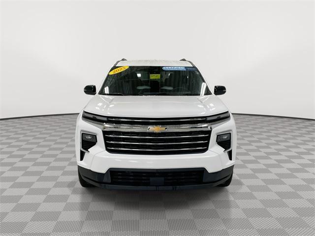 used 2025 Chevrolet Traverse car, priced at $33,239