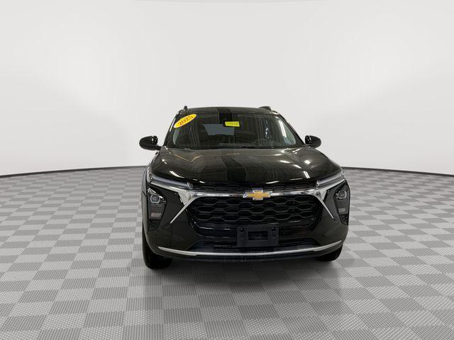 used 2025 Chevrolet Trax car, priced at $22,997
