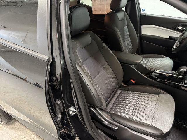 used 2025 Chevrolet Trax car, priced at $22,554