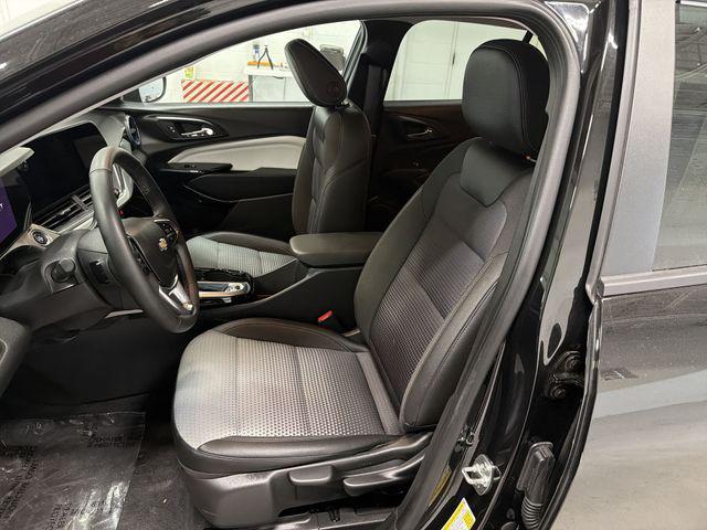 used 2025 Chevrolet Trax car, priced at $22,997