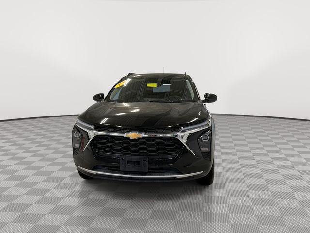 used 2025 Chevrolet Trax car, priced at $22,997