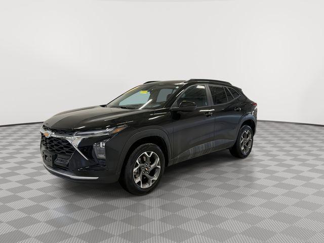 used 2025 Chevrolet Trax car, priced at $22,997