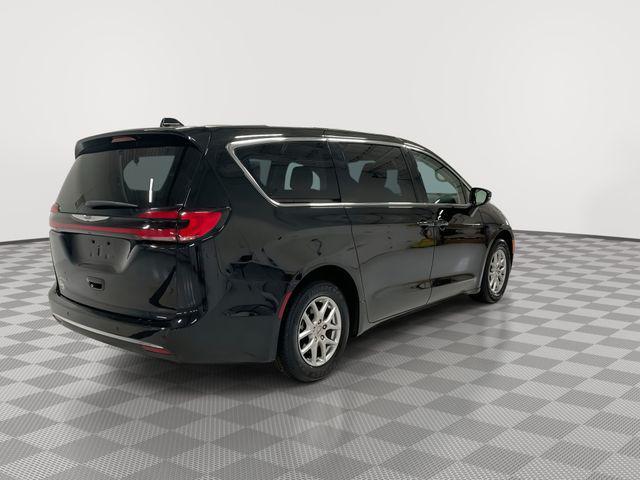 used 2024 Chrysler Pacifica car, priced at $26,988
