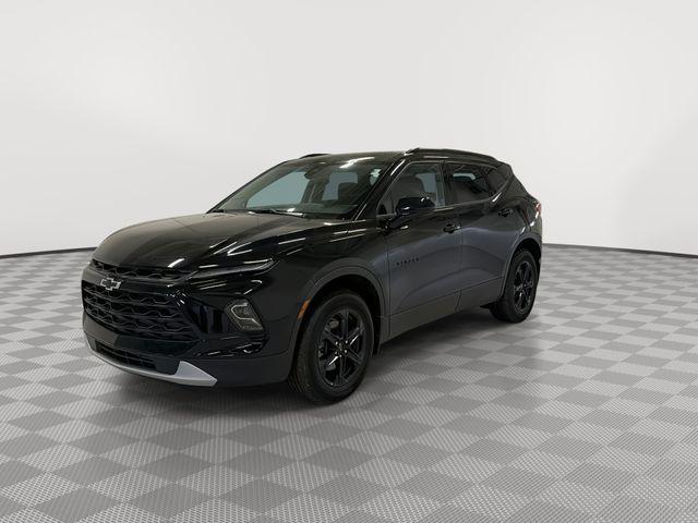 new 2025 Chevrolet Blazer car, priced at $35,072