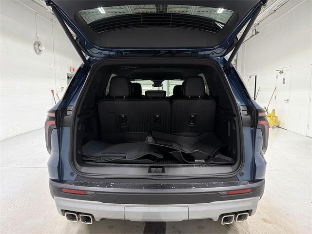 new 2026 Chevrolet Traverse car, priced at $46,984