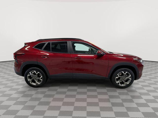used 2025 Chevrolet Trax car, priced at $22,997