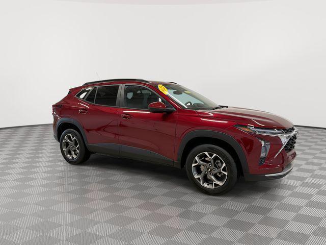 used 2025 Chevrolet Trax car, priced at $22,997