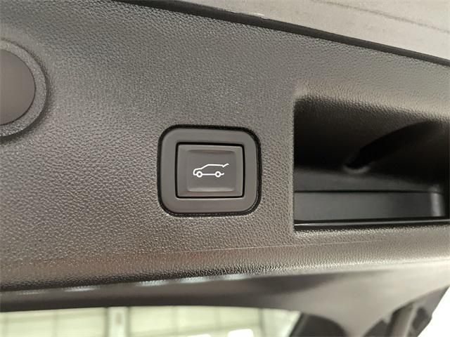 used 2023 Chevrolet Equinox car, priced at $20,968