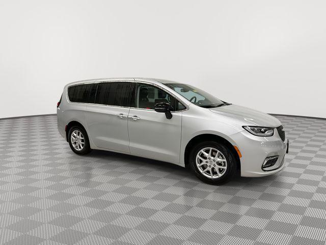 used 2024 Chrysler Pacifica car, priced at $27,988