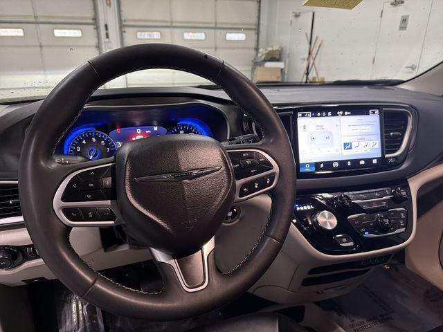 used 2024 Chrysler Pacifica car, priced at $27,988