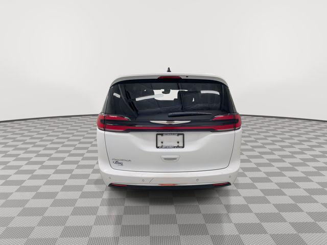 used 2024 Chrysler Pacifica car, priced at $27,988