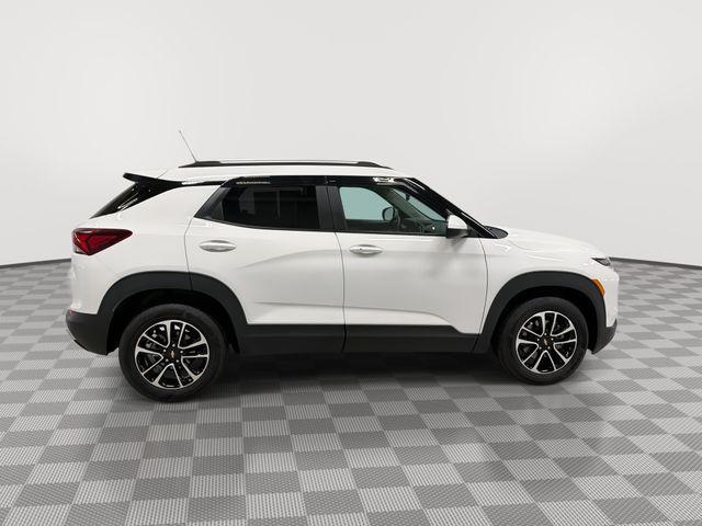 used 2024 Chevrolet TrailBlazer car, priced at $23,205