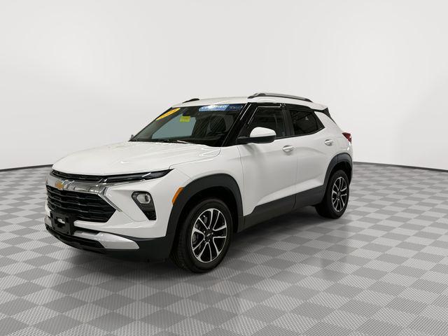 used 2024 Chevrolet TrailBlazer car, priced at $23,205