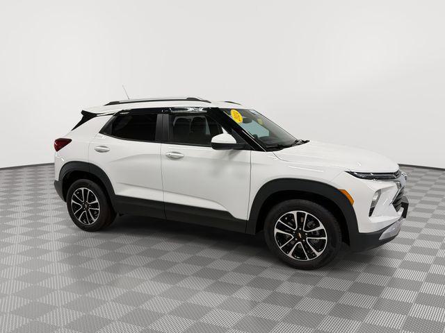 used 2024 Chevrolet TrailBlazer car, priced at $23,205