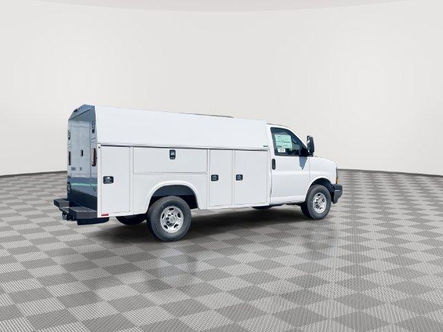 new 2025 Chevrolet Express 3500 car, priced at $67,656