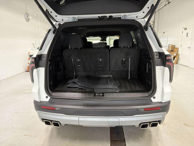 used 2026 Chevrolet Traverse car, priced at $43,395