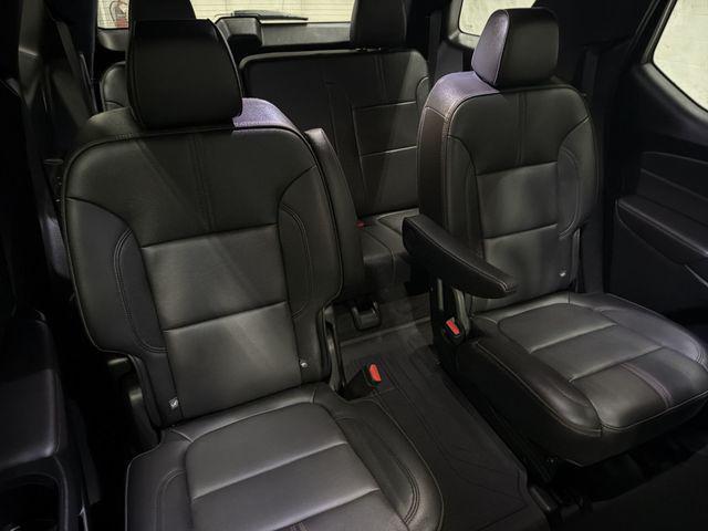 used 2023 Chevrolet Traverse car, priced at $30,168