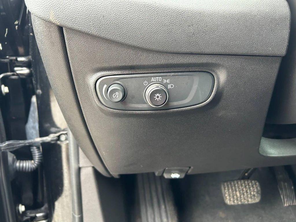 used 2024 Chevrolet Equinox car, priced at $19,995