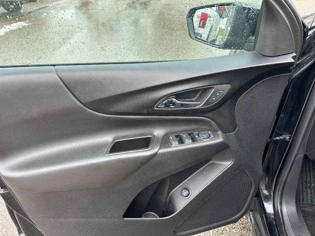 used 2024 Chevrolet Equinox car, priced at $19,995