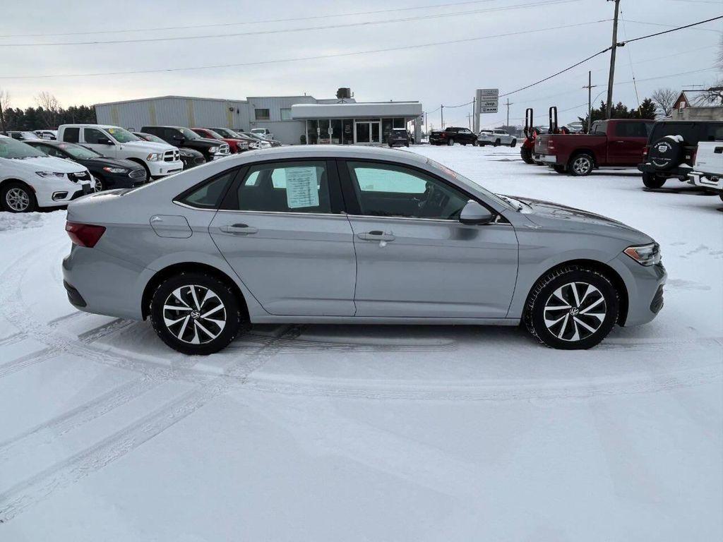 used 2024 Volkswagen Jetta car