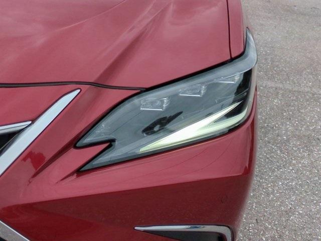 used 2024 Lexus ES 350 car, priced at $46,372
